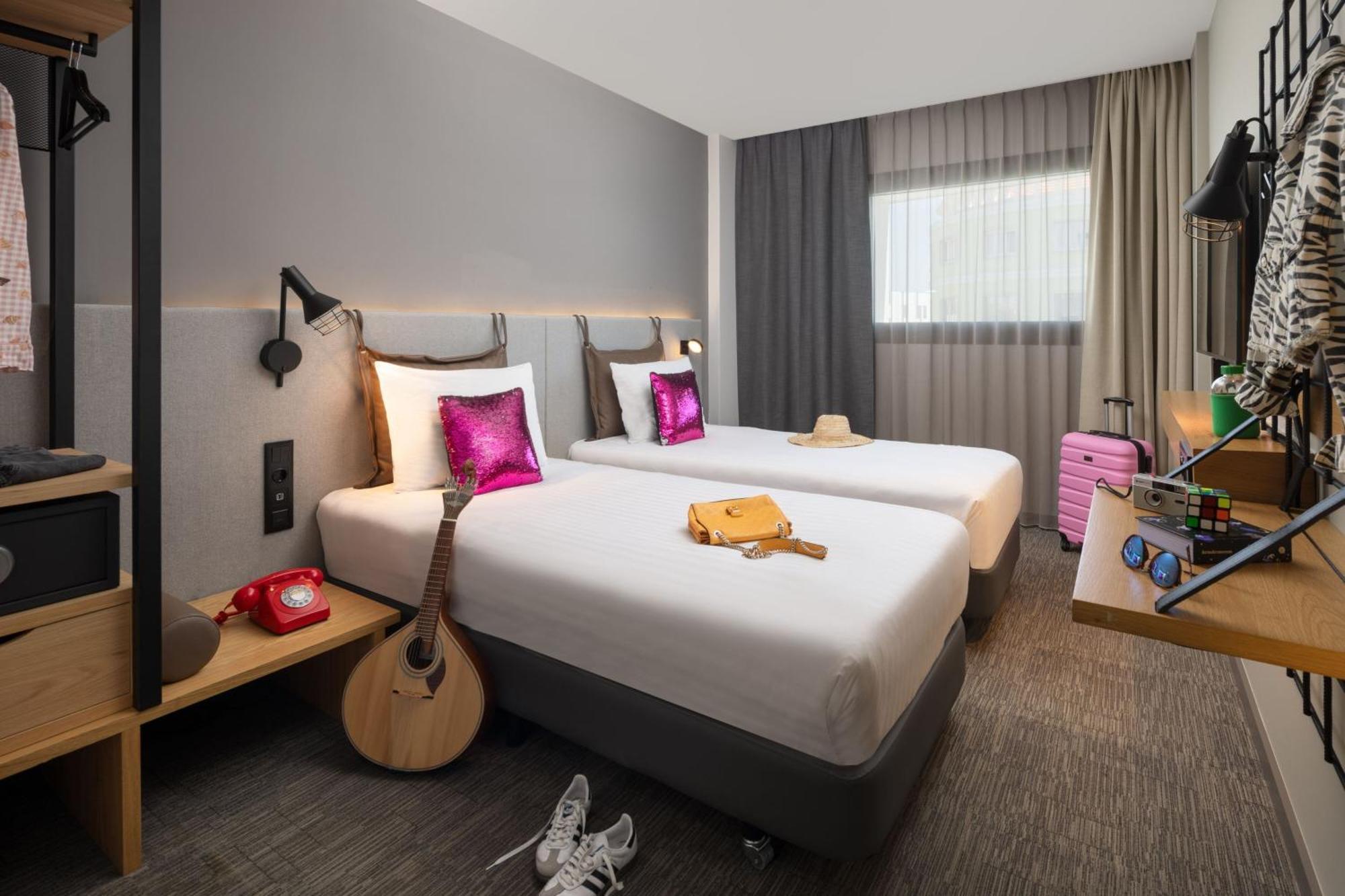 Moxy 3* Lisbon